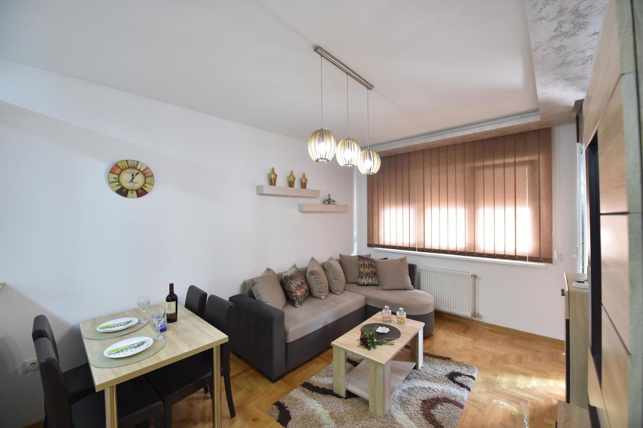Apartment Sinisa With Garage Нови Сад Екстериор снимка